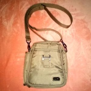 Lug Tan Petite Purse